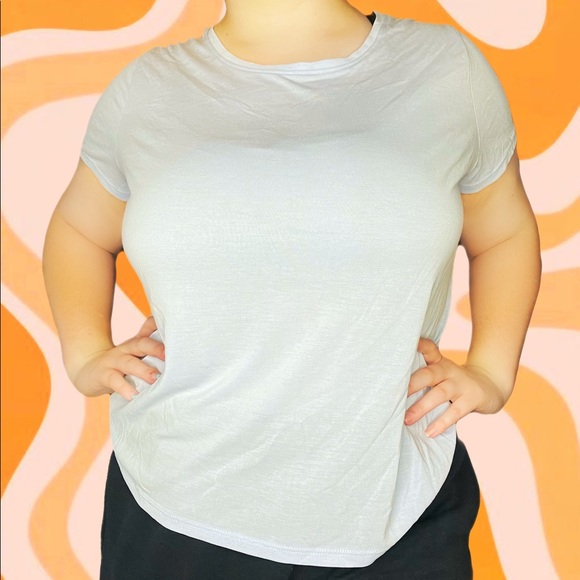 🌐BABY BLUE TEE🌐 - Picture 1 of 3